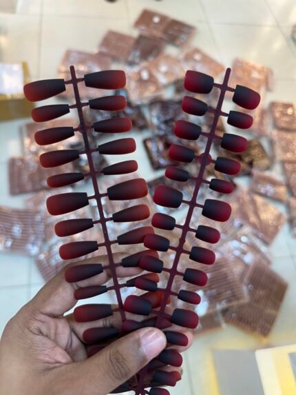 Black & Red Velvet style nail