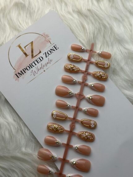 Golden petal Nude 3D nail